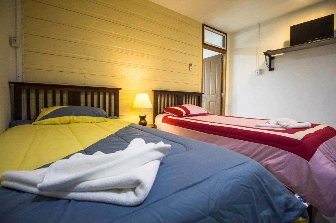 Savika Guesthouse Ranong Ngoại thất bức ảnh