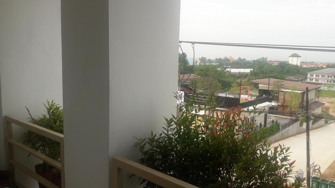 Savika Guesthouse Ranong Ngoại thất bức ảnh