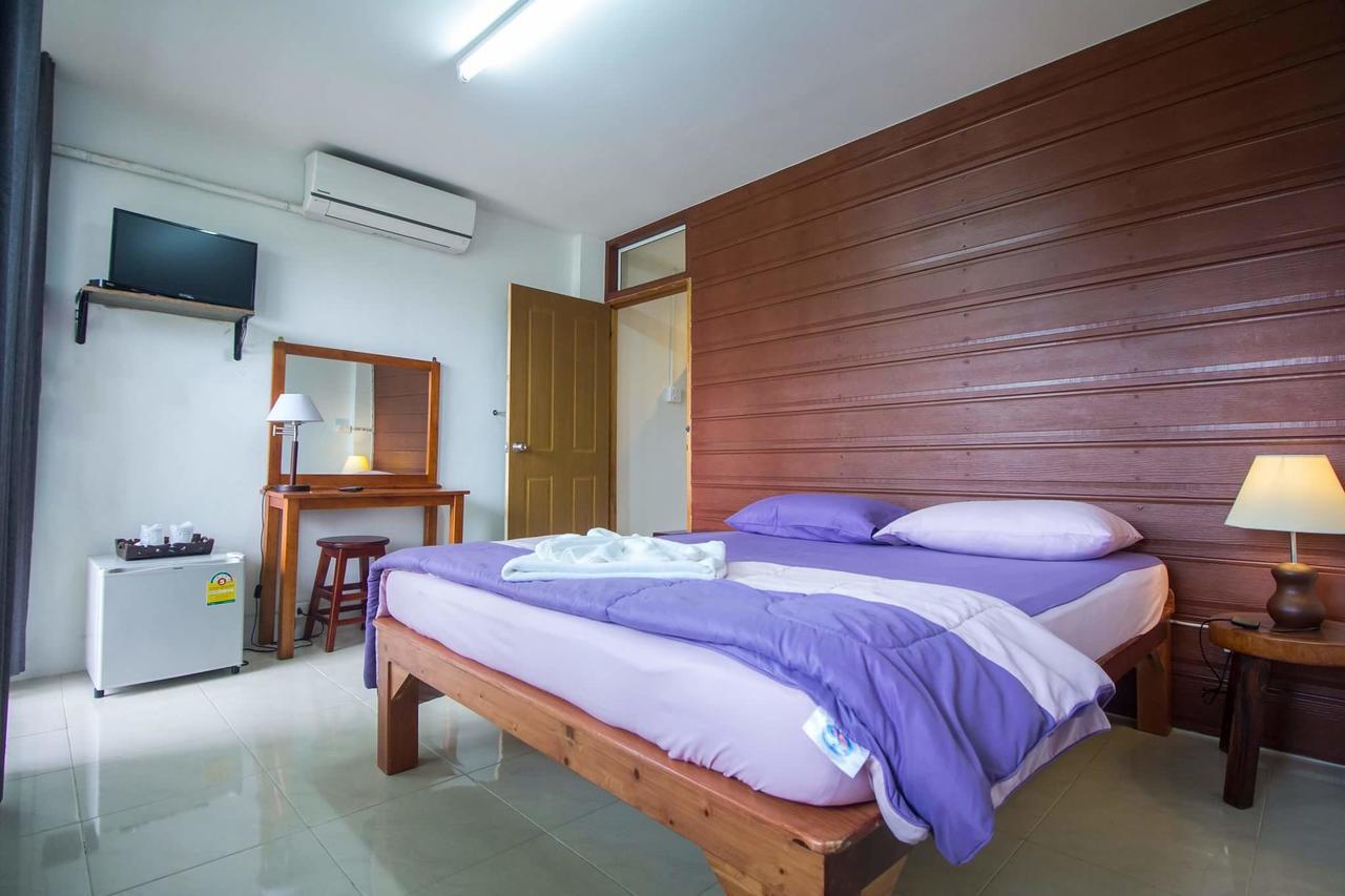 Savika Guesthouse Ranong Ngoại thất bức ảnh