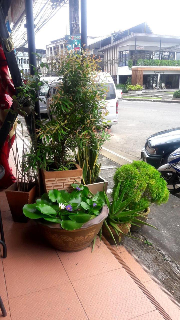 Savika Guesthouse Ranong Ngoại thất bức ảnh