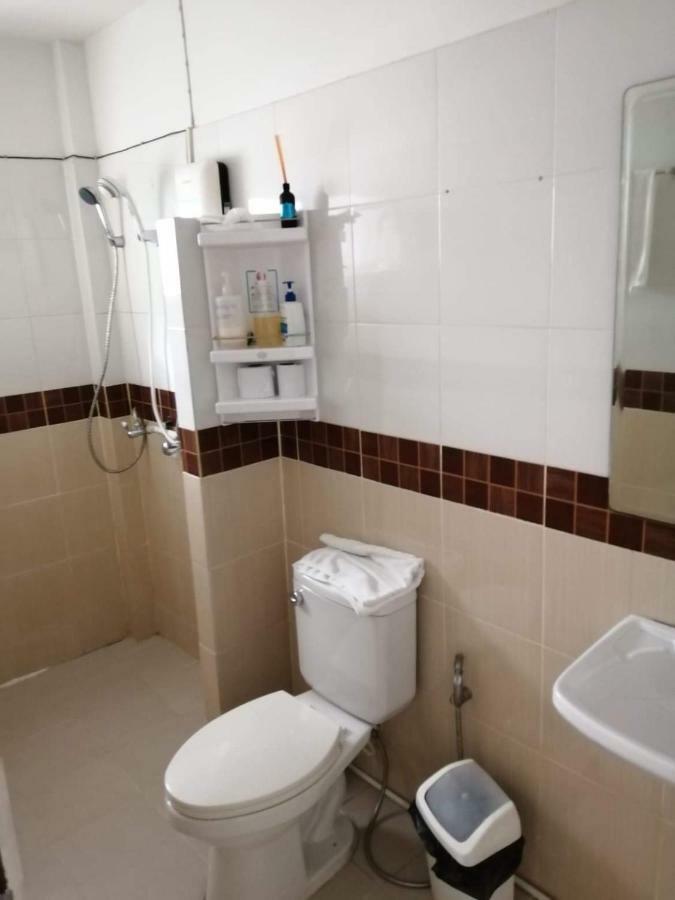 Savika Guesthouse Ranong Ngoại thất bức ảnh